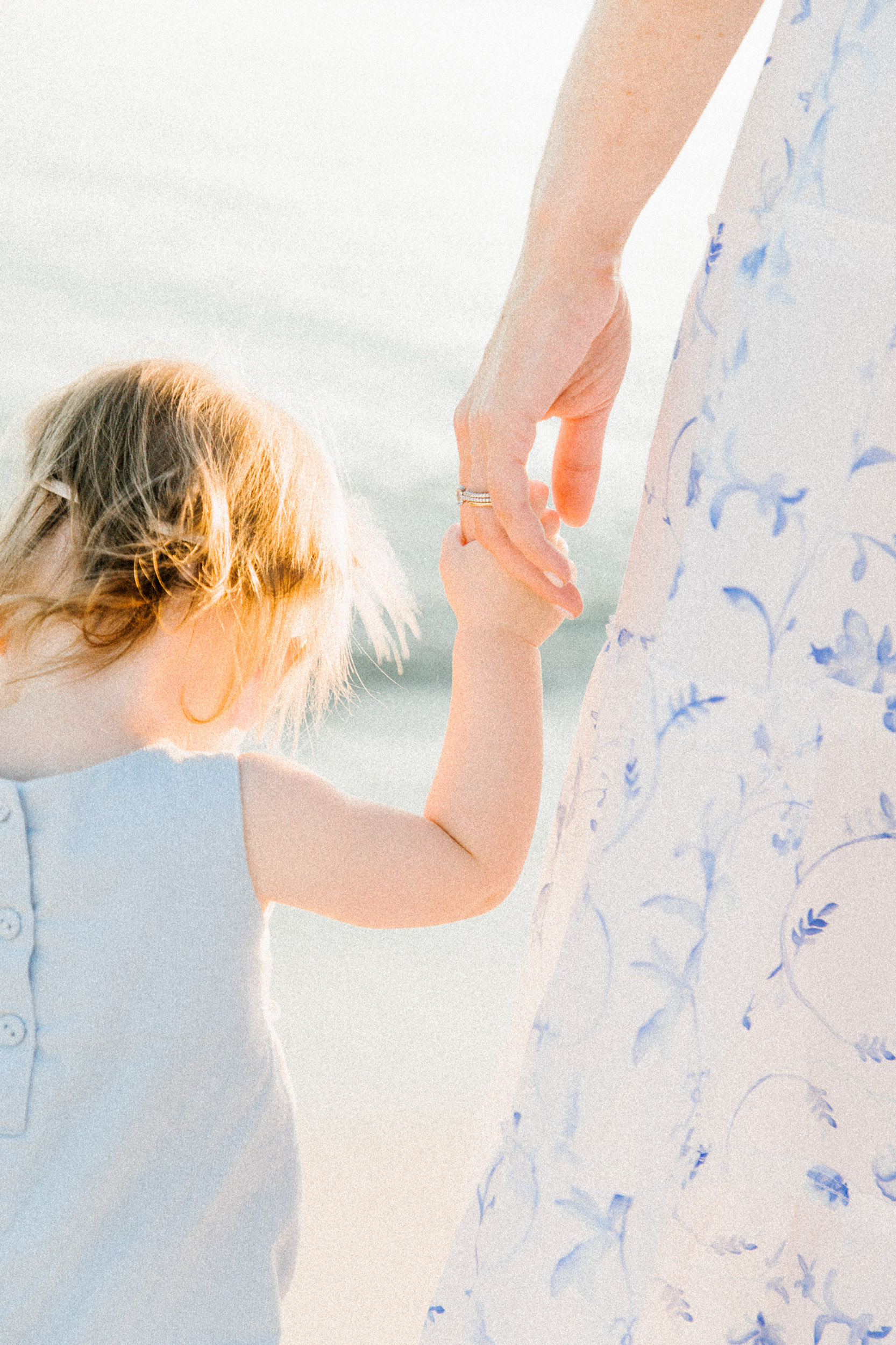 inlet-beach-florida-30a-signature-heirloom-family-session-golden-hour-35
